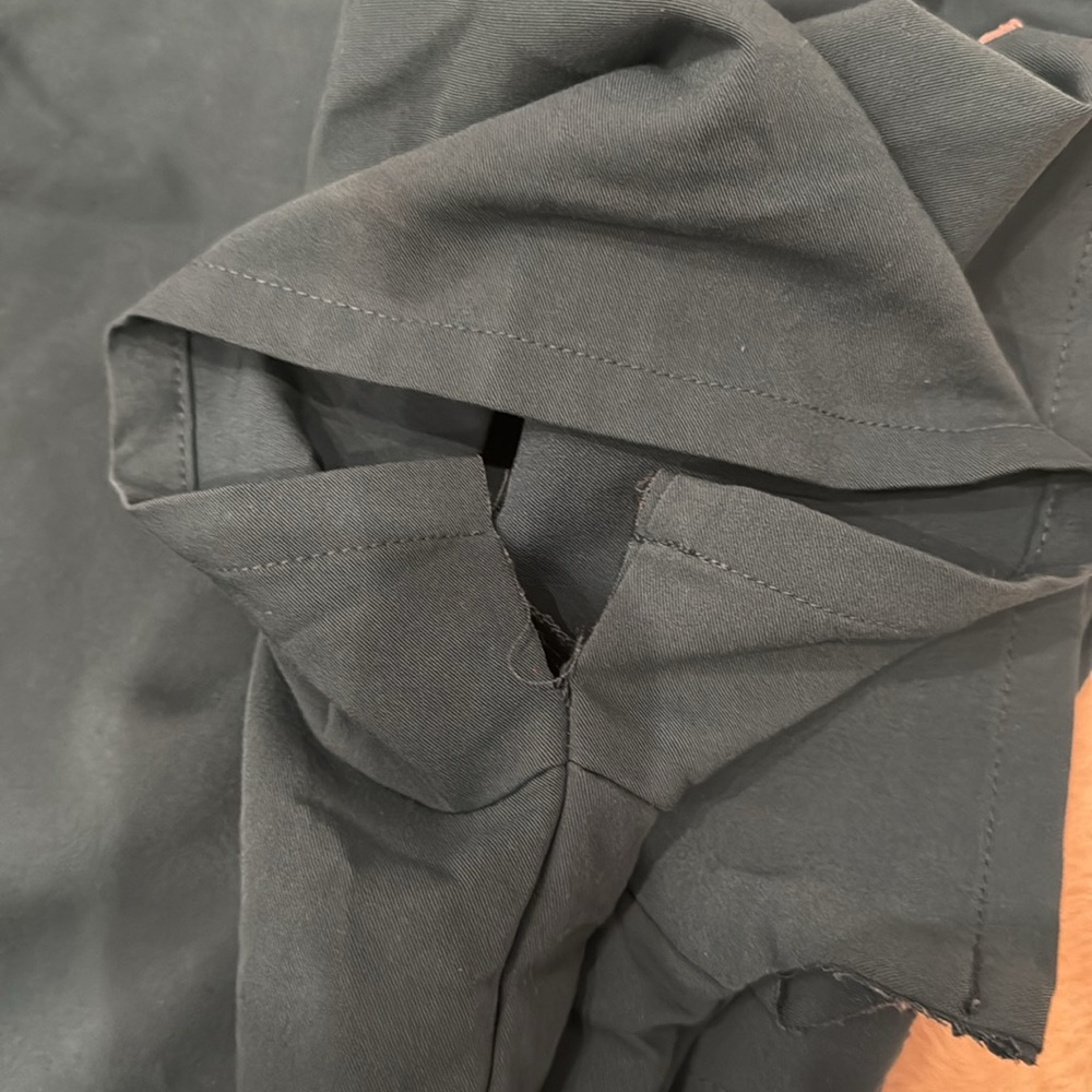 Figs Uniform! Large Tops and XL Bottoms - Picture 3 of 4